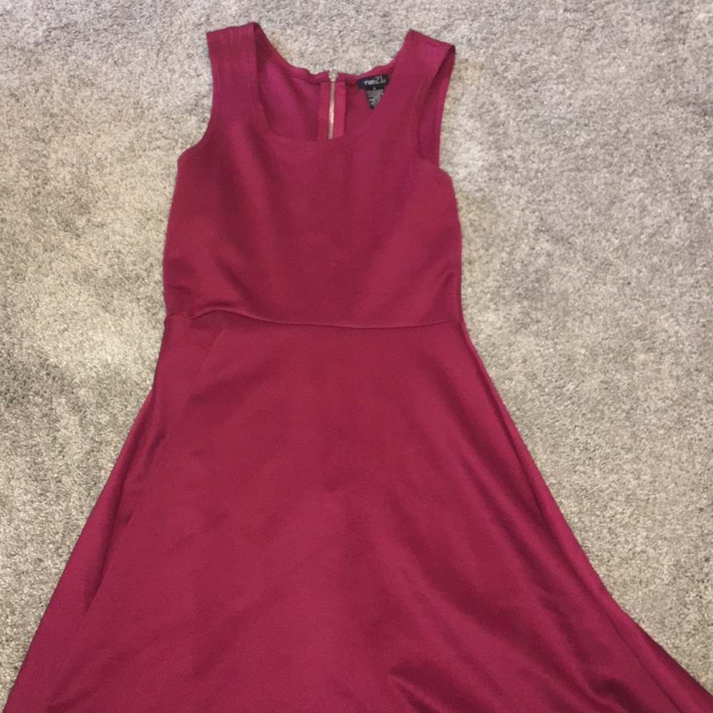 Burgundy zip up dress